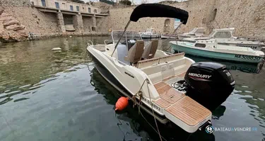 Quicksilver  605 Sundeck