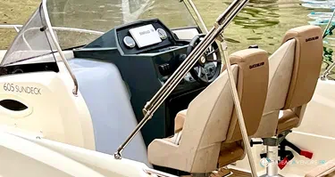 Quicksilver  605 Sundeck