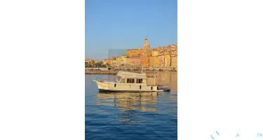 Mainship  400 Trawler