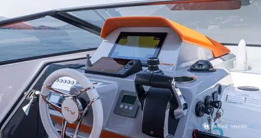 Rio Yachts Daytona 35 Bow rider