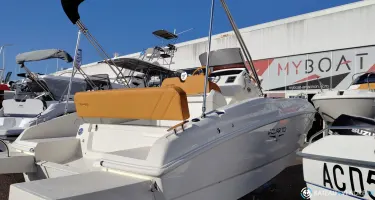 Prua Al Vento Jaguar 7.0