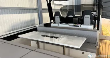 De Antonio Yachts D32 Open