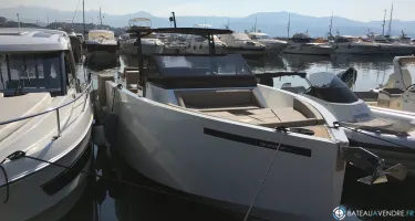 De Antonio Yachts D34 Open