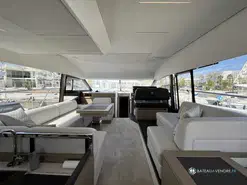 Prestige Yachts  520 Fly