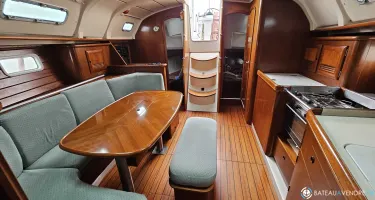 Beneteau Oceanis 381