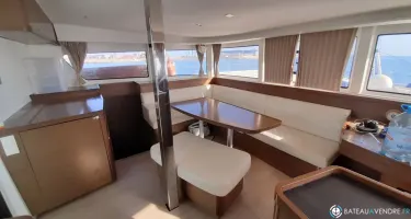 Lagoon  42