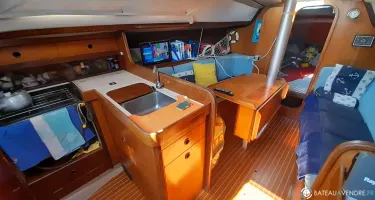 Beneteau First 325