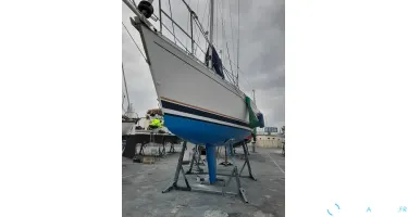 Beneteau First 325