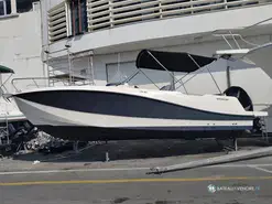 Quicksilver Activ 755 Open