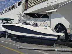 Quicksilver Activ 755 Open