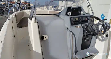 Quicksilver Activ 755 Open