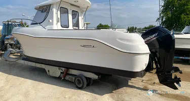 Quicksilver  640 Pilothouse