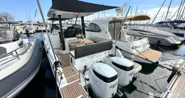 Jeanneau Cap Camarat 9.0 WA Serie 2