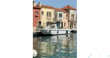 Boston Whaler  26 Outrage