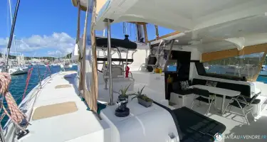 Lagoon  42