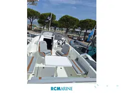 Beneteau Flyer 8 SUNdeck V2
