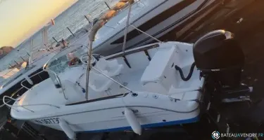 Sessa Marine Key Largo 20