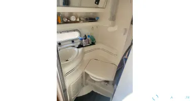 Sealine  360