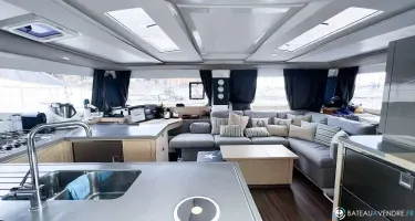 Fountaine Pajot Helia 44