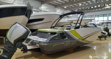 Glastron  GTS 240