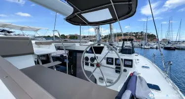 Fountaine Pajot Helia 44