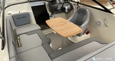 Bayliner VR5 Cuddy OB