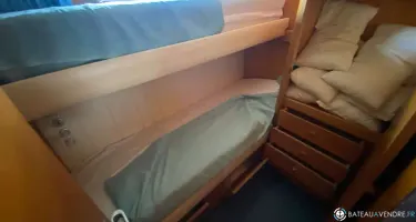 Ferretti Altura 42