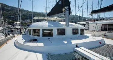 Lagoon  380