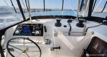 Lagoon  42