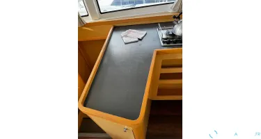 Lagoon  42
