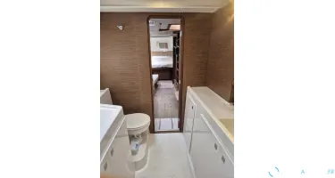 Lagoon  42