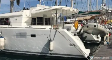 Lagoon  450