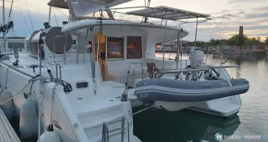 Lagoon  400 S2