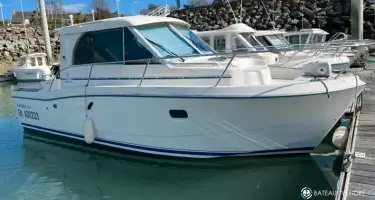 Beneteau Antares 760