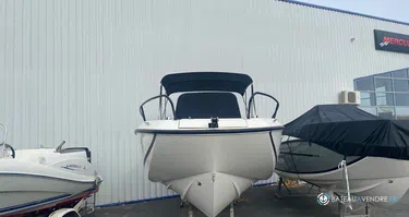 Quicksilver Activ 605 Open