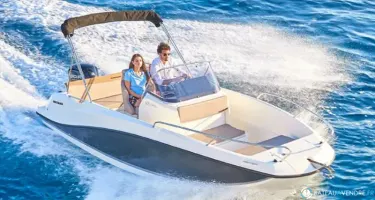 Quicksilver Activ 605 Open
