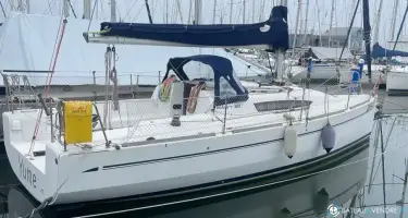 Elan  310