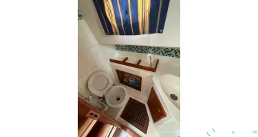 Apreamare  28 Semi Cabinato