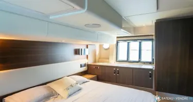 Azimut  50 Fly