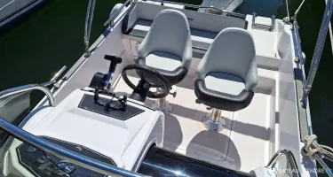 Ranieri Shadow 19
