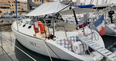 Beneteau First 35.7