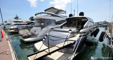 Pershing  62