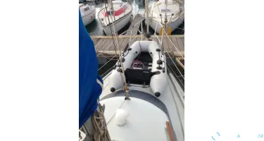 Dufour  3800