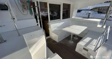 Lagoon  400 S2