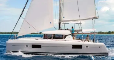 Lagoon  42