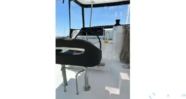 Lagoon  42
