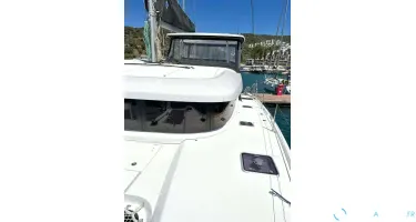 Lagoon  42