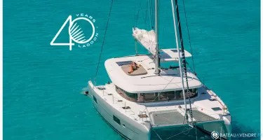 Lagoon  42