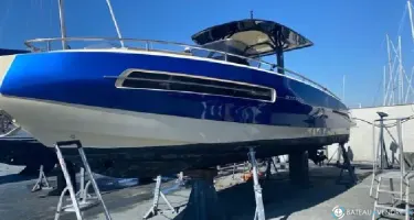 Invictus  280 TT