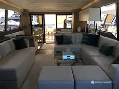 Prestige Yachts  680 Fly